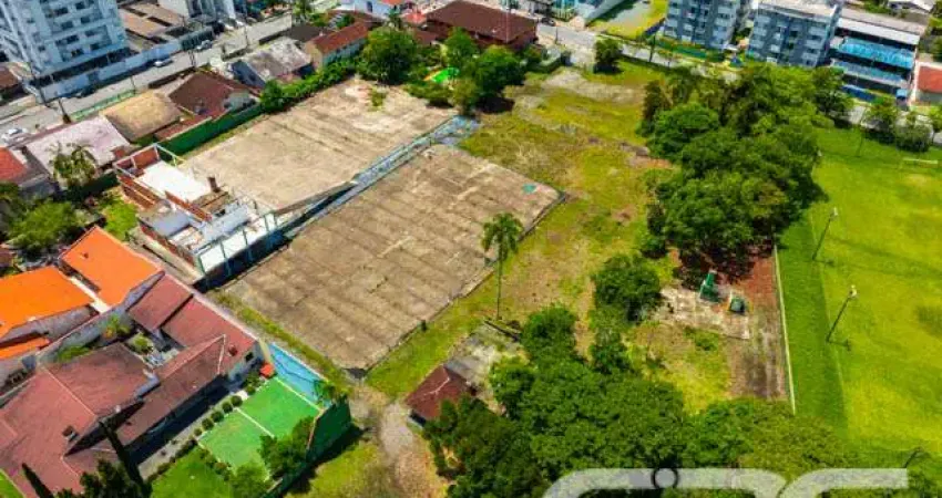 Terreno à venda na Rua Tenente Antônio João, 310, Bom Retiro, Joinville