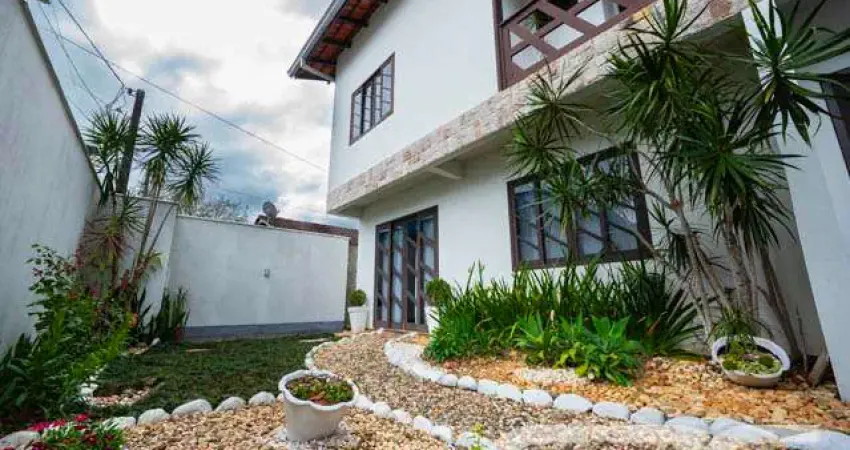 Casa com 3 quartos à venda na Rua Tuiuti, 487, Aventureiro, Joinville