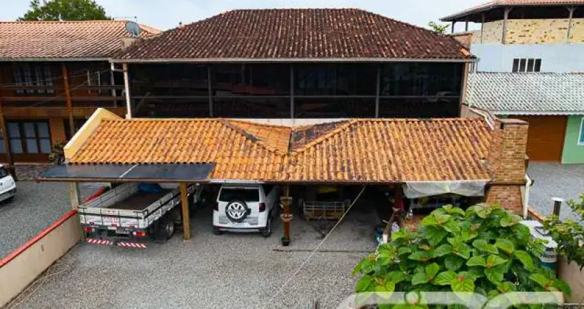 Casa com 3 quartos à venda na Perequê, Pinheiros, Balneário Barra do Sul