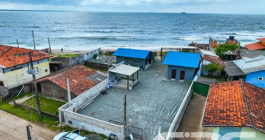 Casa com 2 quartos à venda na Amândio Cabral, 51, Centro, Balneário Barra do Sul