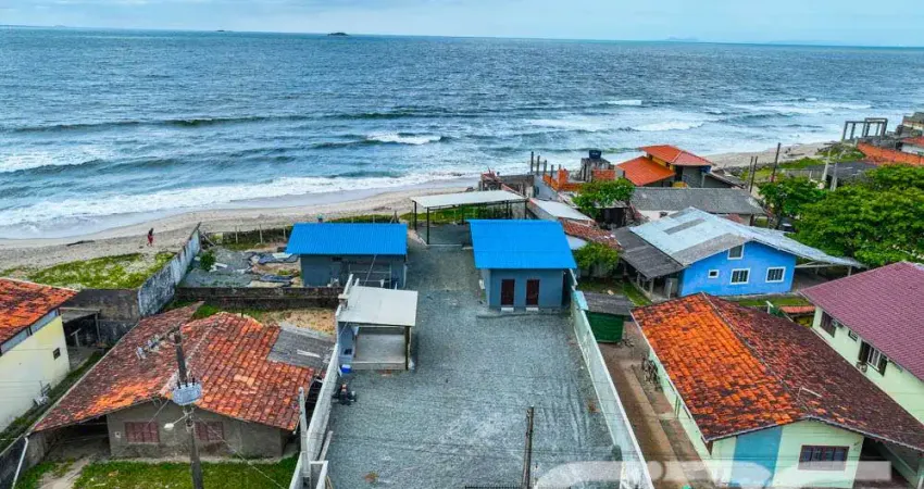 Casa com 2 quartos à venda na Amândio Cabral, 51, Centro, Balneário Barra do Sul