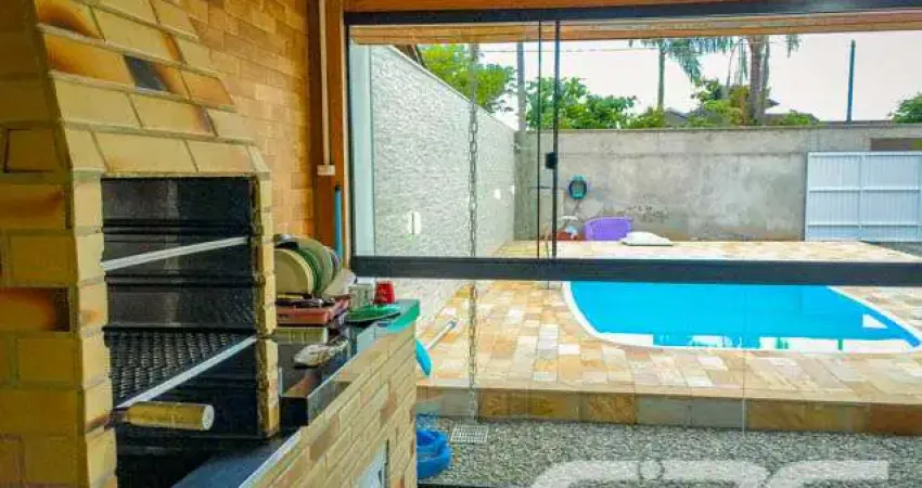 Casa com 2 quartos à venda na Perequê, 330, Pinheiros, Balneário Barra do Sul