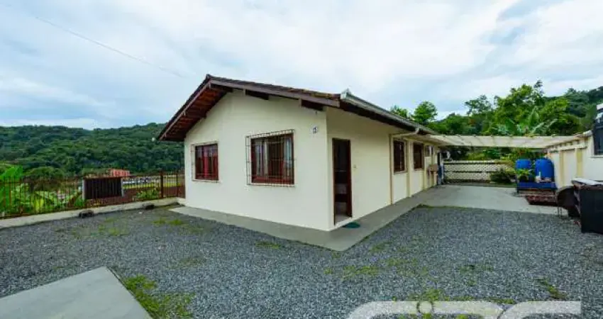 Casa com 4 quartos à venda na Albano Schimdt, 95, Boa Vista, Joinville
