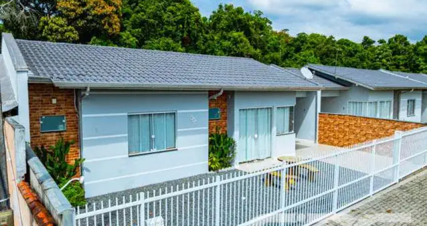 Casa com 3 quartos à venda na Perequê, Pinheiros, Balneário Barra do Sul