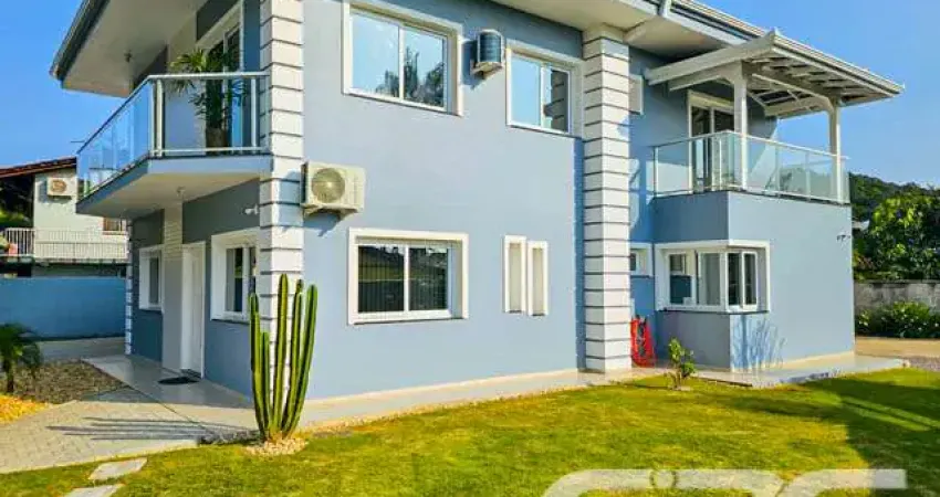 Casa com 4 quartos à venda na Rua Padre Antônio Nóbrega, 516, Água Branca, São Francisco do Sul