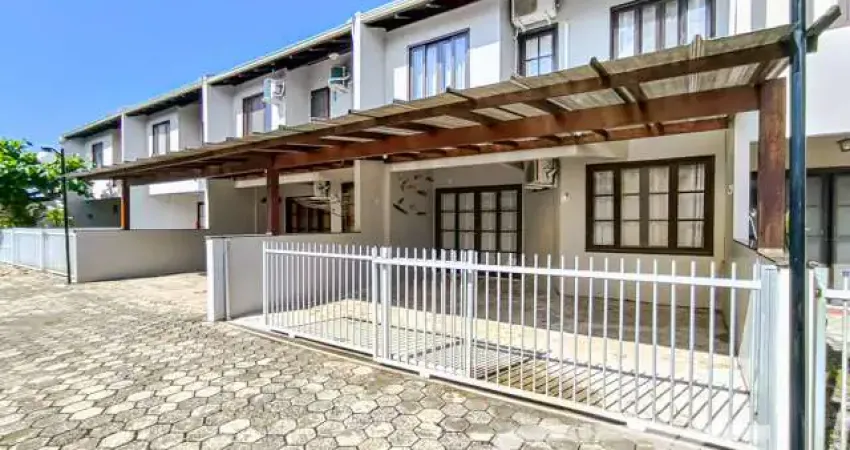 Casa com 3 quartos à venda na Amândio Cabral, 168, Centro, Balneário Barra do Sul
