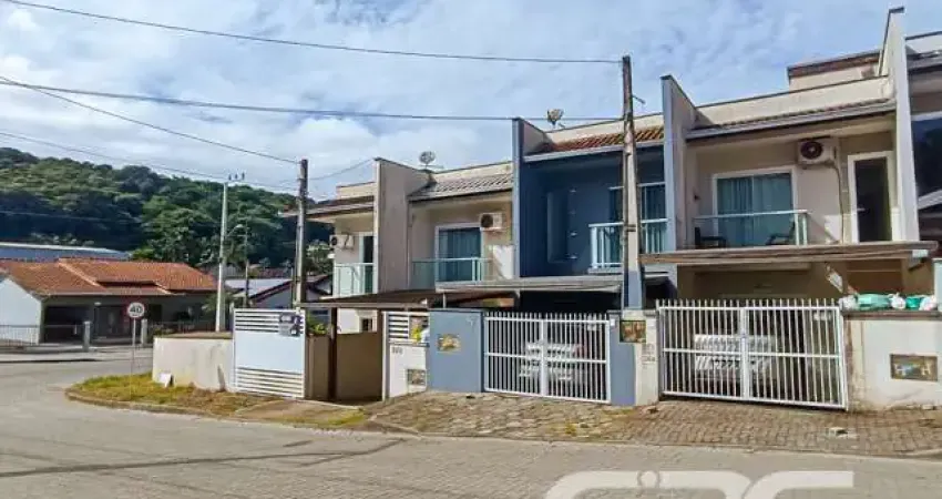 Casa com 2 quartos à venda na Rua Waldemiro José Borges, 260, Itinga, Joinville