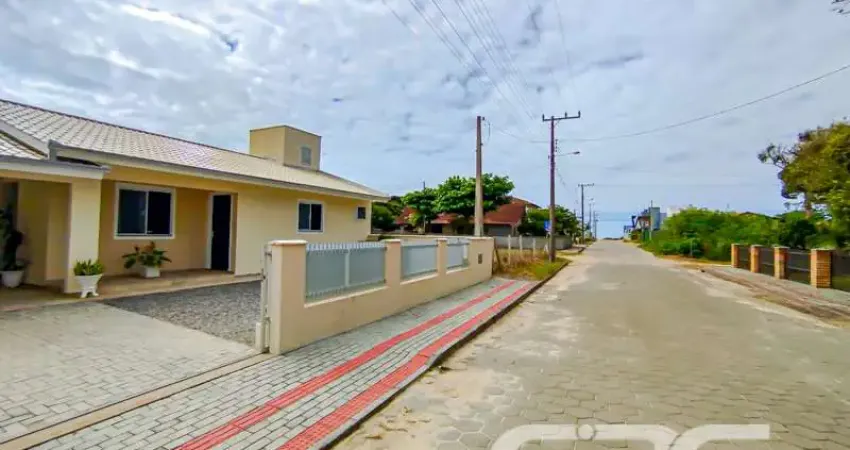 Casa com 3 quartos à venda na Rua Vieira Rebello, Praia do Ervino, São Francisco do Sul
