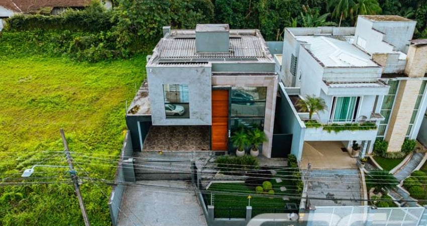 Casa com 4 quartos à venda na Rua Santa Catarina, 1012, Floresta, Joinville