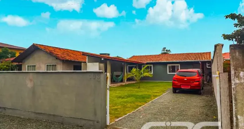 Casa com 3 quartos à venda na Amândio Cabral, 103, Centro, Balneário Barra do Sul