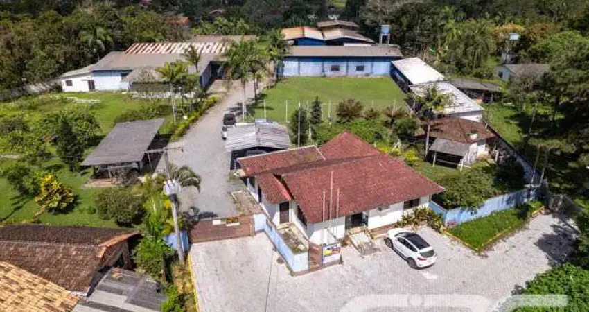 Casa comercial à venda na Rua Salvador Ângelo Cardoso, 1111, Centro, Araquari