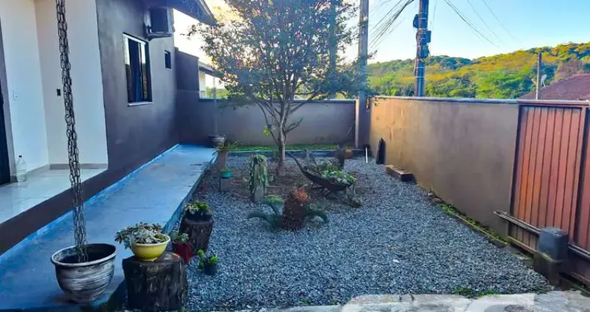 Casa com 3 quartos à venda na Boehmerwaldt, 443, Parque Guarani, Joinville