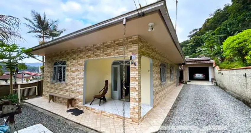 Casa com 3 quartos à venda na Rua Boehmerwald, 275, Boehmerwald, Joinville