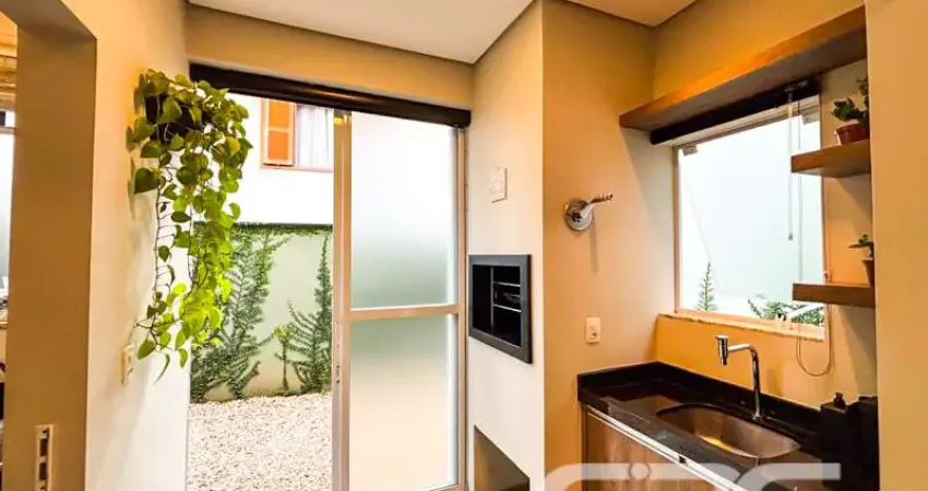 Casa com 2 quartos à venda na Rua Papa João XXIII, 128, Iririú, Joinville