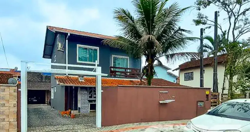 Casa com 5 quartos à venda na Rua Tuiuti, 44, Aventureiro, Joinville