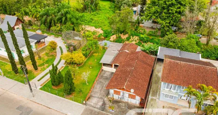 Casa com 3 quartos à venda na Rua Almirante Jaceguay, 112, Santo Antônio, Joinville