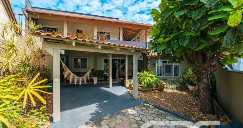Casa com 3 quartos à venda na Amândio Cabral, 16, Centro, Balneário Barra do Sul