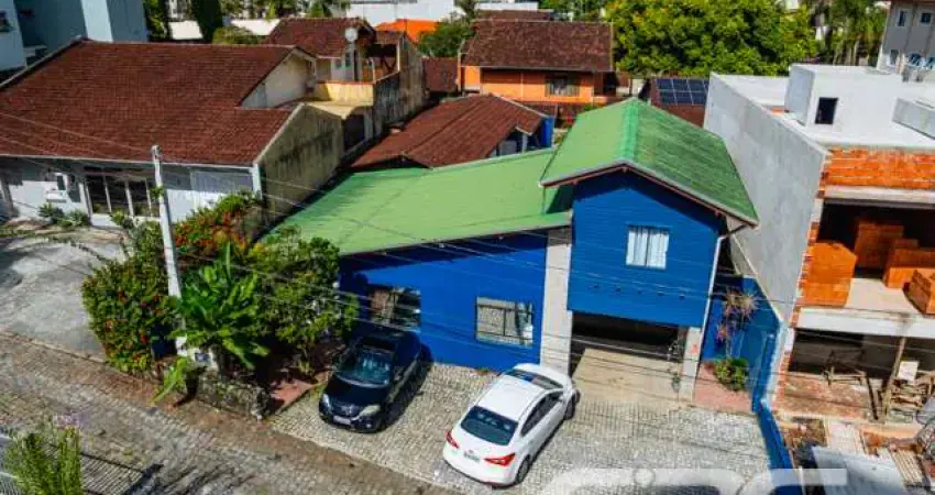 Casa com 3 quartos à venda na Rua Ministro Calógeras, 55, Atiradores, Joinville