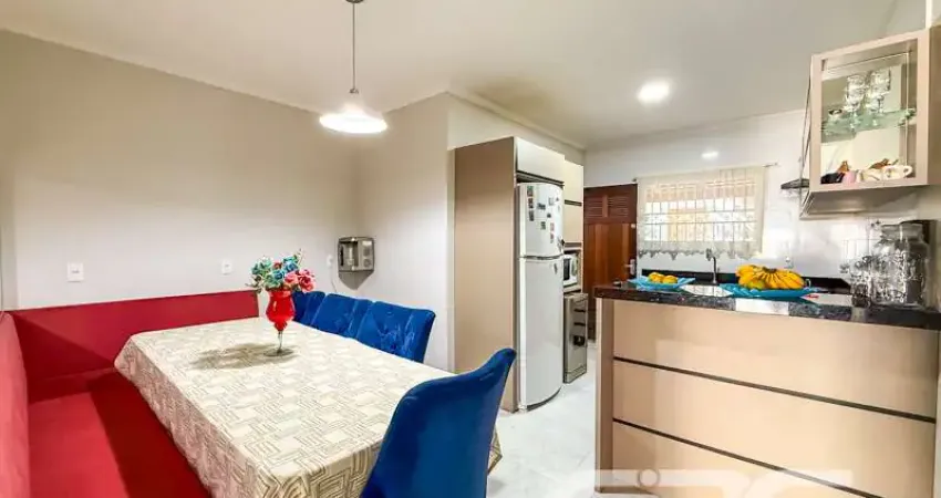 Casa com 3 quartos à venda na Rua Tuiuti, 613, Aventureiro, Joinville