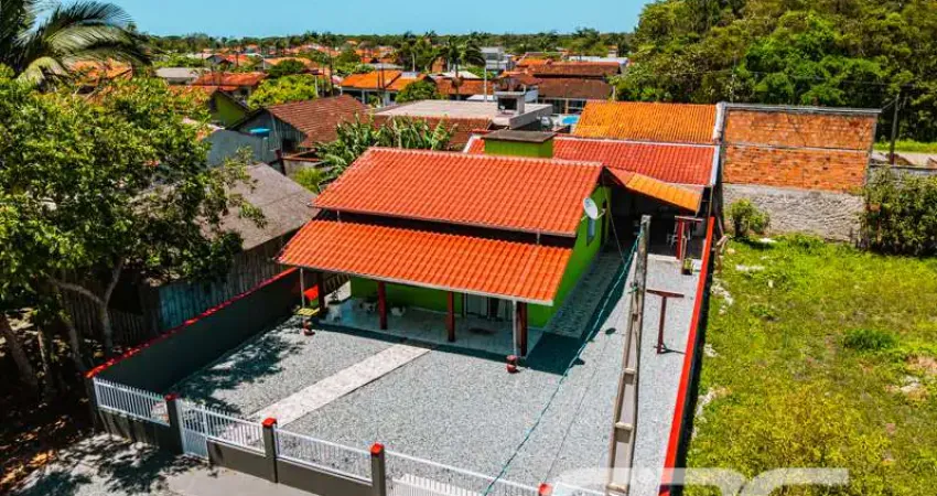 Casa com 3 quartos à venda na Nereu Ramos, 797, Salinas, Balneário Barra do Sul