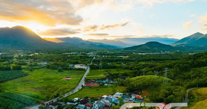 Chácara / sítio com 2 quartos à venda na Estrada do Oeste, Pirabeiraba, Joinville