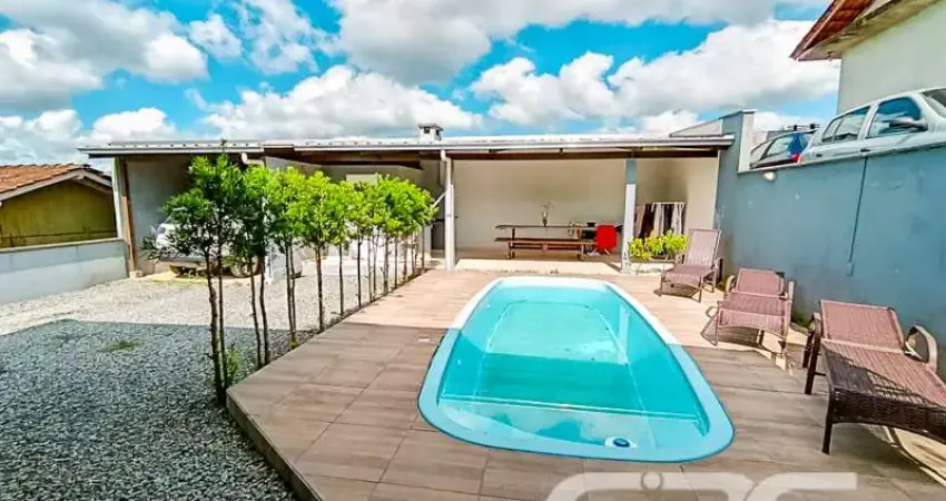 Casa com 2 quartos à venda na Avenida Paulo Schroeder, 275, Petrópolis, Joinville