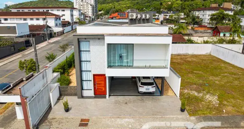 Casa com 3 quartos à venda na Rua Pastor Guilherme Rau, 104, Saguaçu, Joinville