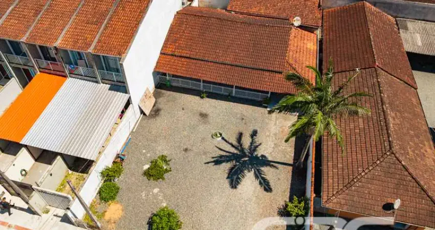 Casa com 3 quartos à venda na Rua Quinze de Novembro, 478, Vila Nova, Joinville