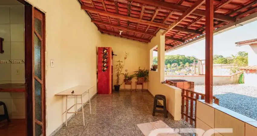 Casa com 3 quartos à venda na Rua Monsenhor Gercino, 135, João Costa, Joinville