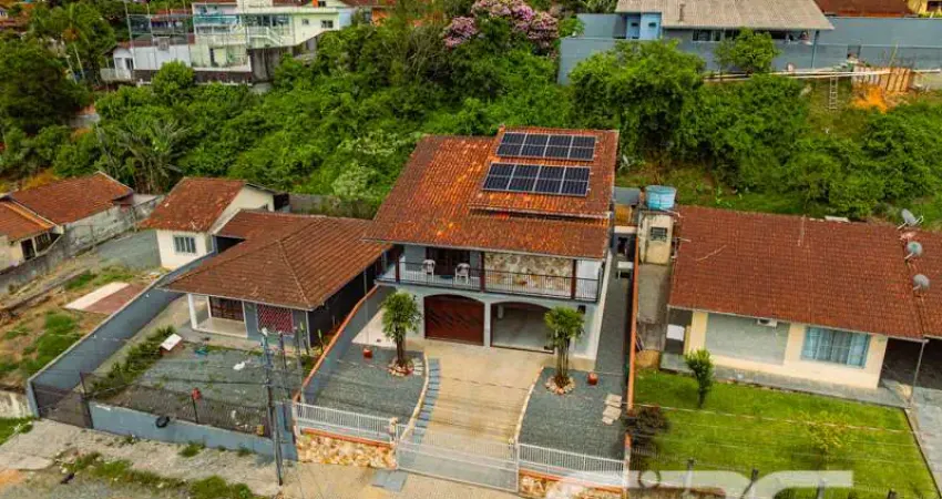 Casa com 4 quartos à venda na Rua Boehmerwald, 374, Boehmerwald, Joinville