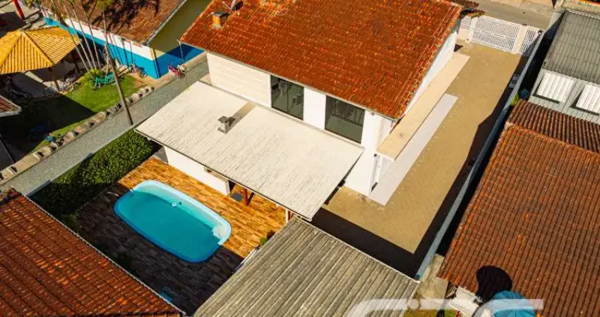 Casa com 3 quartos à venda na Rua Miosotes, 260, Fátima, Joinville