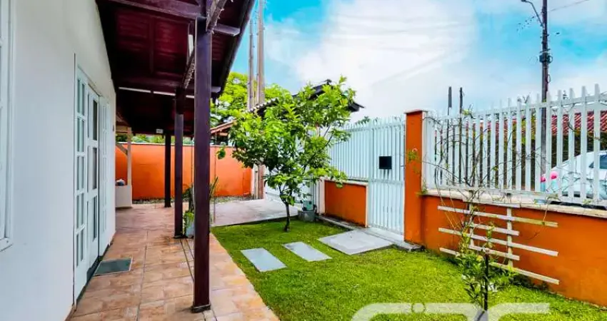 Casa com 2 quartos à venda na Jaraguá do Sul, 107, Costeira, Balneário Barra do Sul