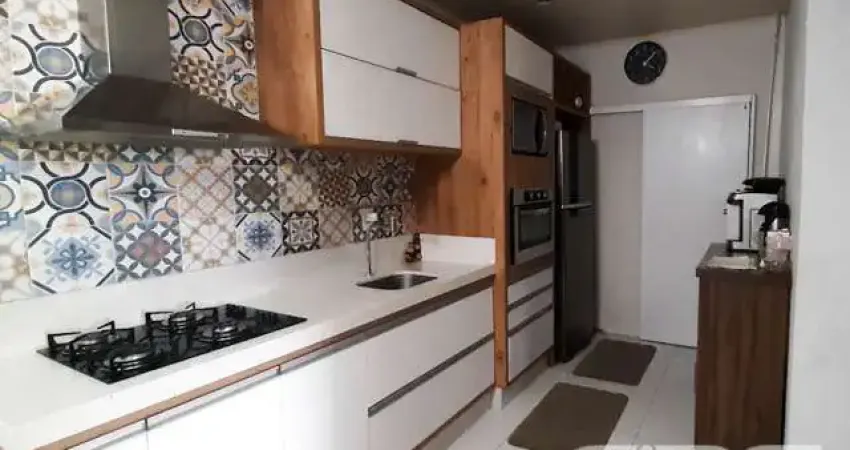 Casa com 8 quartos à venda na Rua Tuiuti, 232, Aventureiro, Joinville
