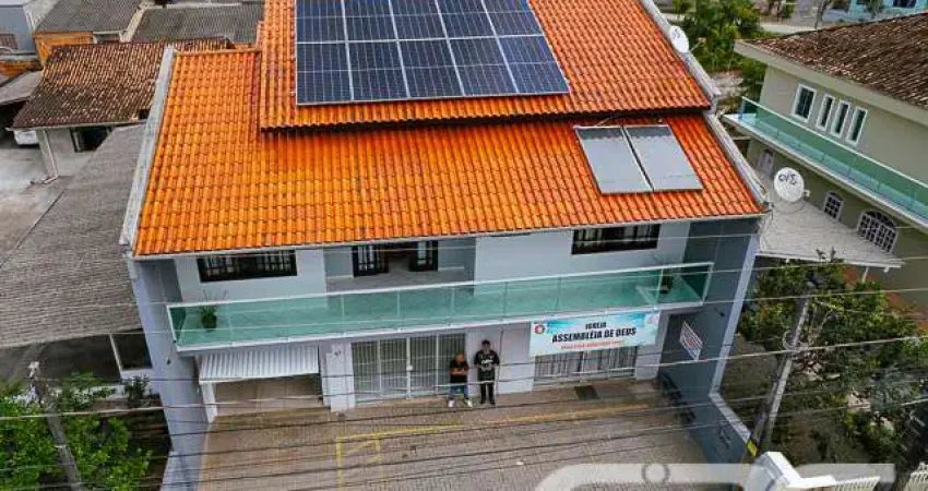 Casa com 4 quartos à venda na Voluntários da Patria, 51, Itaum, Joinville