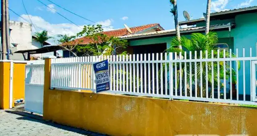 Casa com 3 quartos à venda na Benício Felipe da Silva, 319, Adhemar Garcia, Joinville