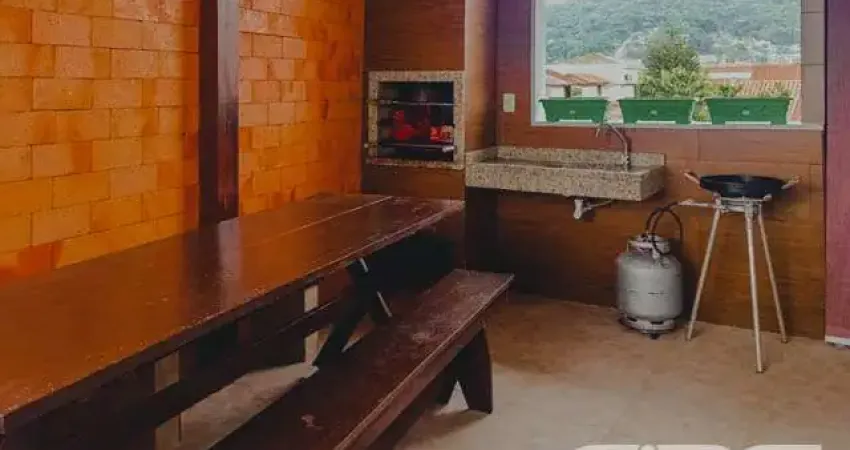 Casa com 4 quartos à venda na Albano Schimdt, 570, Boa Vista, Joinville