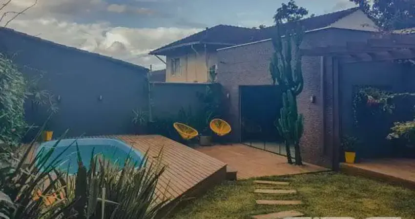 Casa com 6 quartos à venda na Voluntários da Patria, 83, Itaum, Joinville