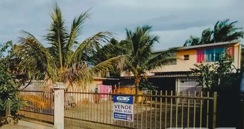 Casa com 4 quartos à venda na Perequê, 657, Pinheiros, Balneário Barra do Sul