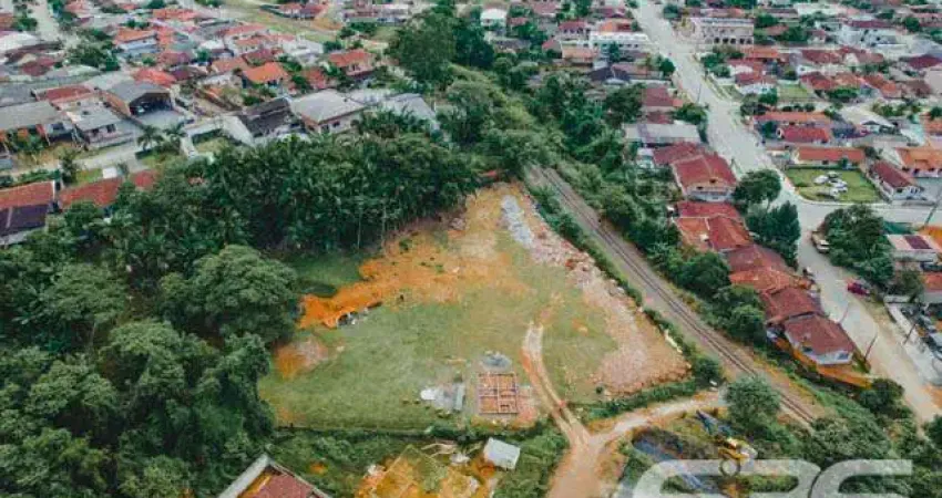 Terreno à venda na Boehmerwaldt, 925, Parque Guarani, Joinville