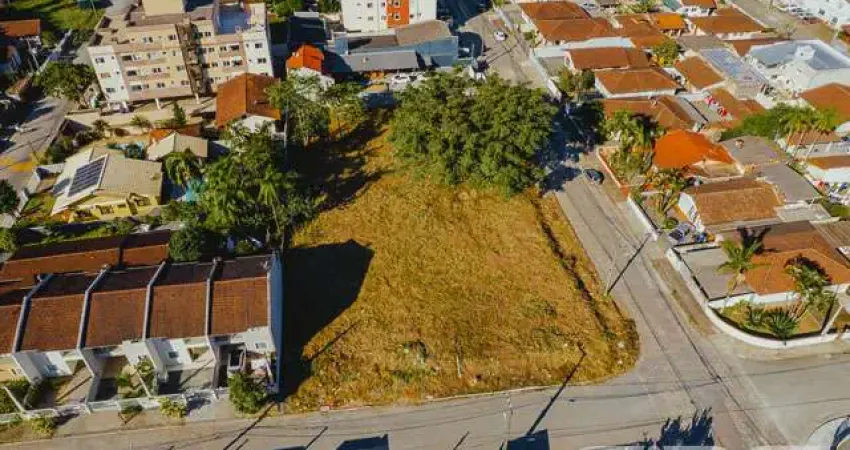 Terreno à venda na Rua Minas Gerais, 230, Nova Brasília, Joinville
