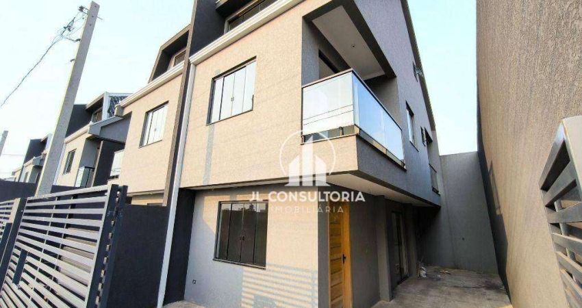 Sobrado no Alto Boqueirão com 04 quartos sendo uma suíte
