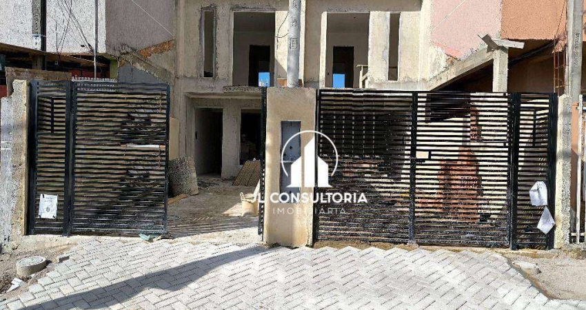 Sobrado com 2 dormitórios à venda, 80 m² por R$ 350.000,00 - Campo de Santana - Curitiba/PR