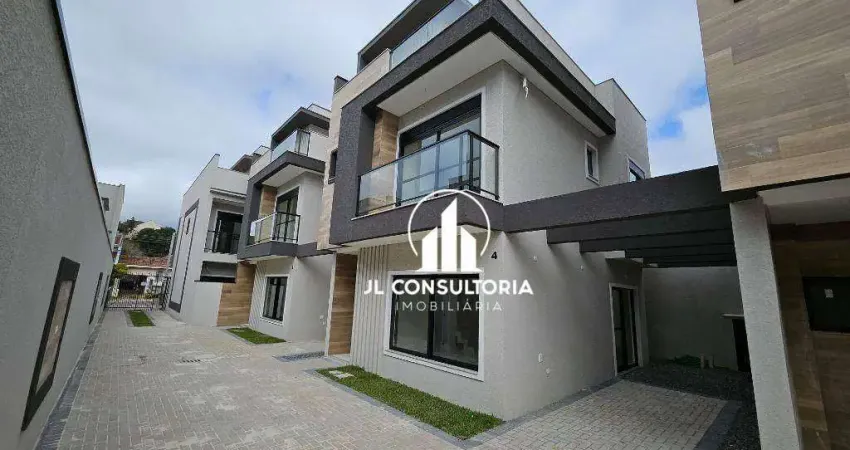 Sobrado com 3 dormitórios à venda, 152 m² por R$ 749.000 - Uberaba - Curitiba/PR