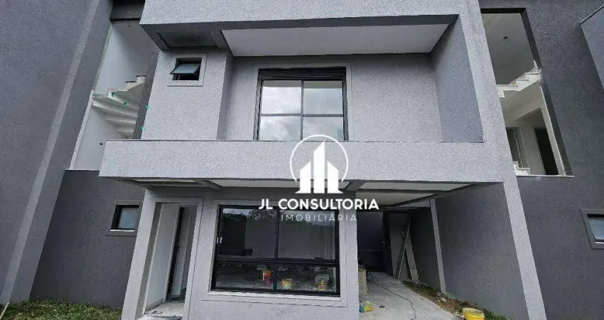 Sobrado com 3 dormitórios à venda, 127 m² por R$ 699.000 - Uberaba - Curitiba/PR