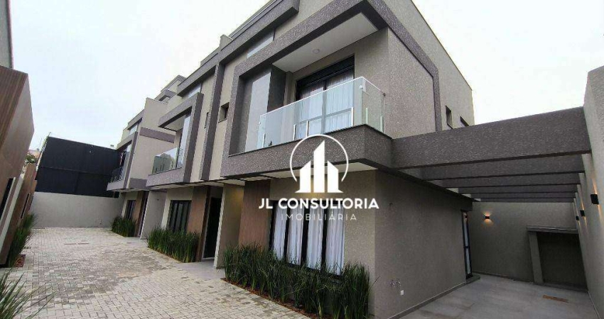 Sobrado Alto Padrão no Água Verde, decorado com charme e sofisticação