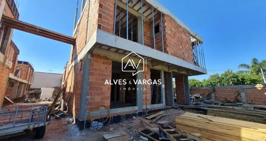 Casa com 3 quartos à venda na Rua Capitão Antônio Naufal, 81, Uberaba, Curitiba