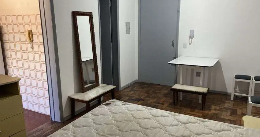 Kitnet / Stúdio à venda na Rua Bento de Amaral, Jardim Botânico, Porto Alegre