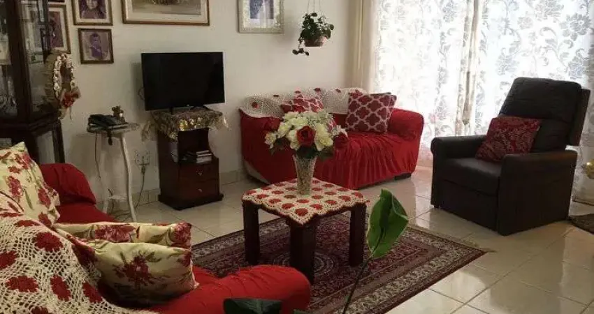 Casa com 3 quartos à venda na Rua Professor Antônio José Remião, Espírito Santo, Porto Alegre