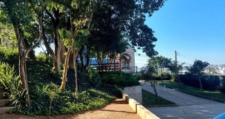 APTO 2D no bairro Santo Antônio em Porto Alegre