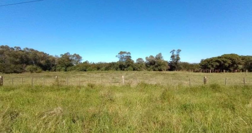 Terreno à venda na Estrada do Varejão, Lami, Porto Alegre